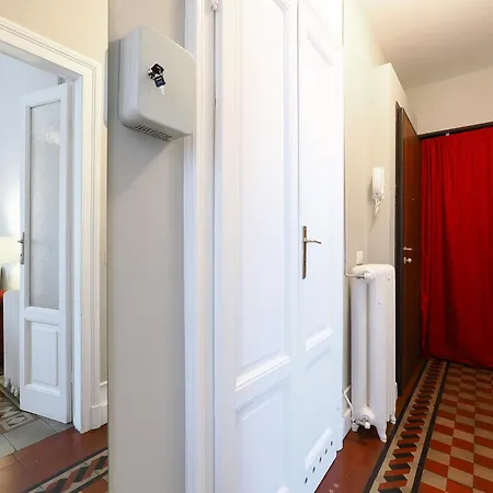 Primopiano Brioschi Apartment *